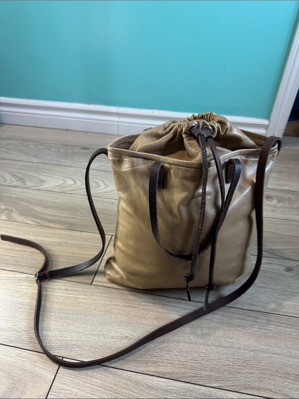 M0851 Leather Bucket Bag